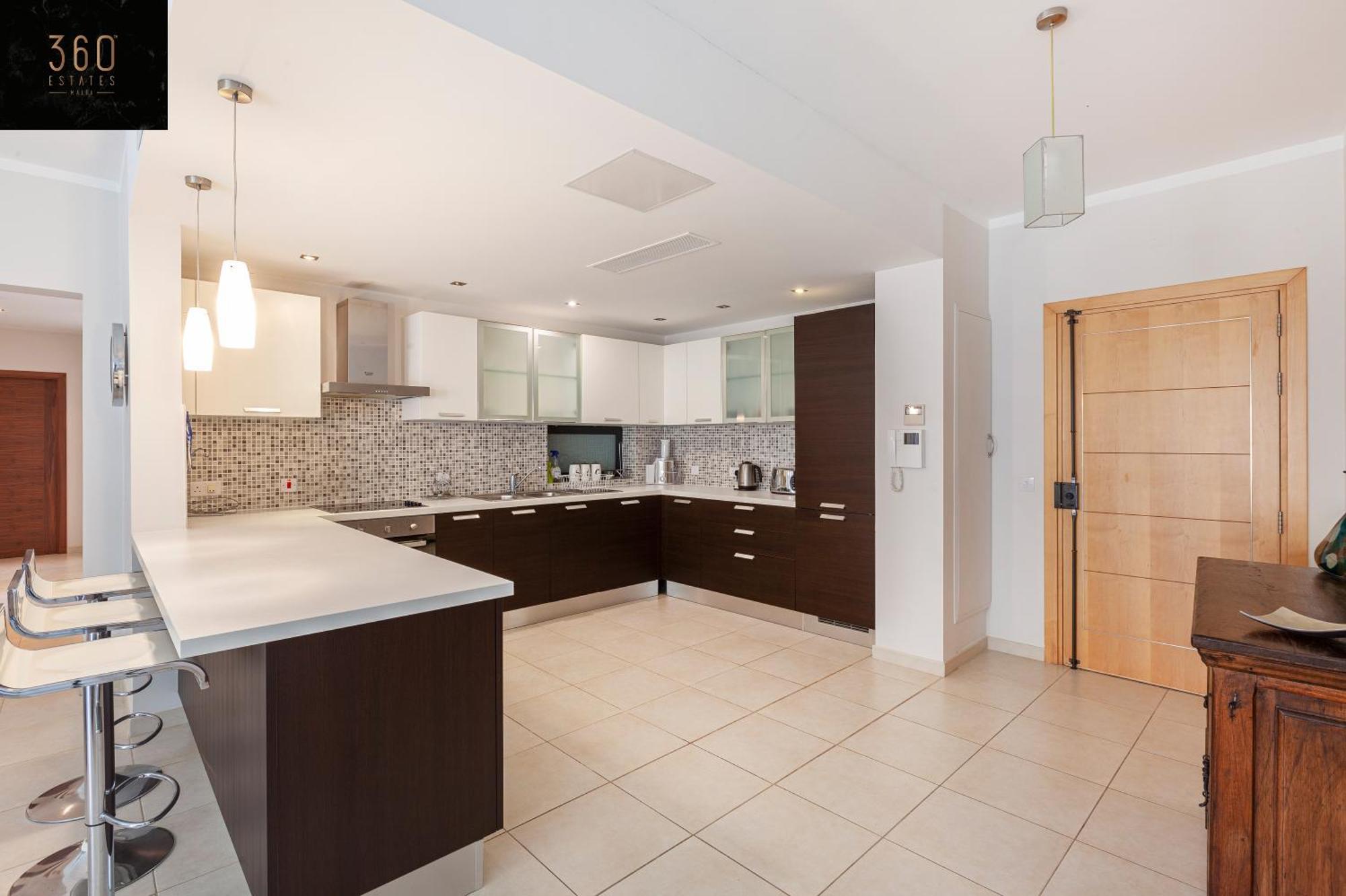 Pender Lux Complex - 3Br Unit With Private Parking By 360 Estates Lägenhet St. Julian's Exteriör bild